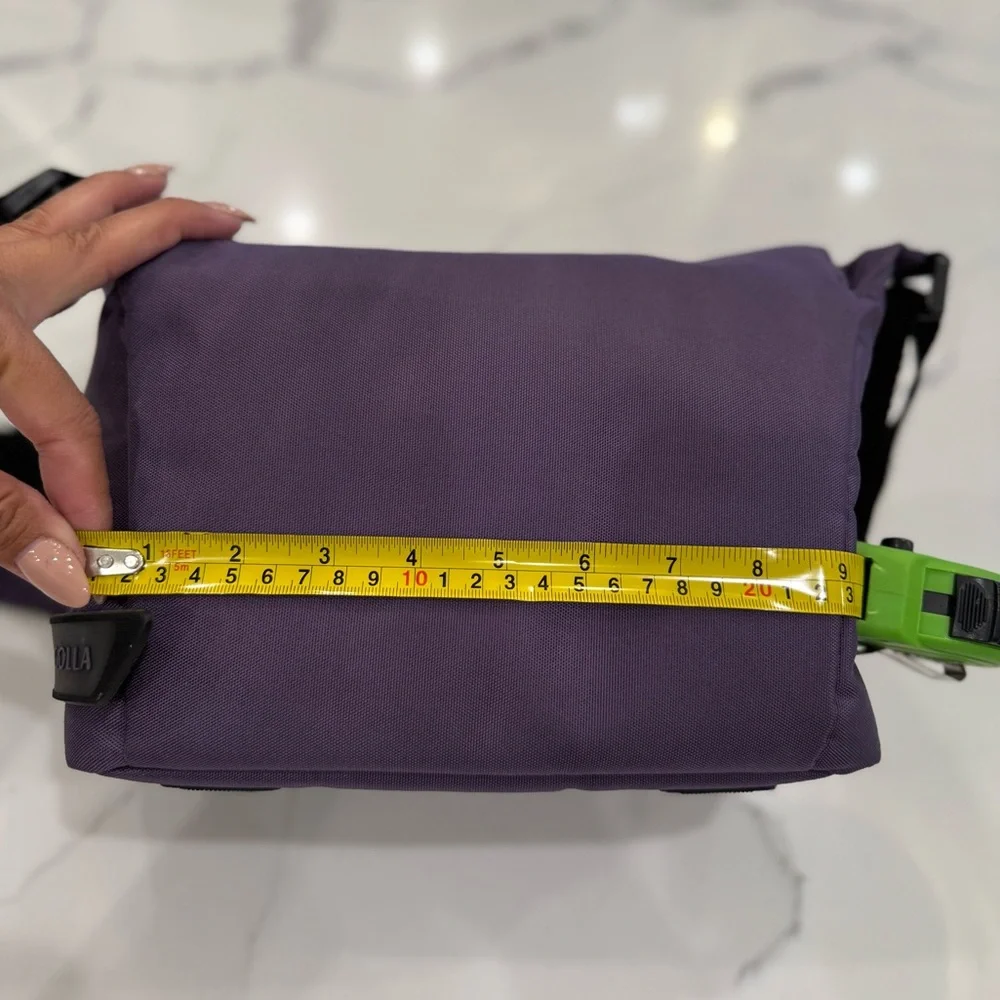 Golla “Sun” Purple Camera Bag Padded, Magnetic, Adjustable Strap Great Condition